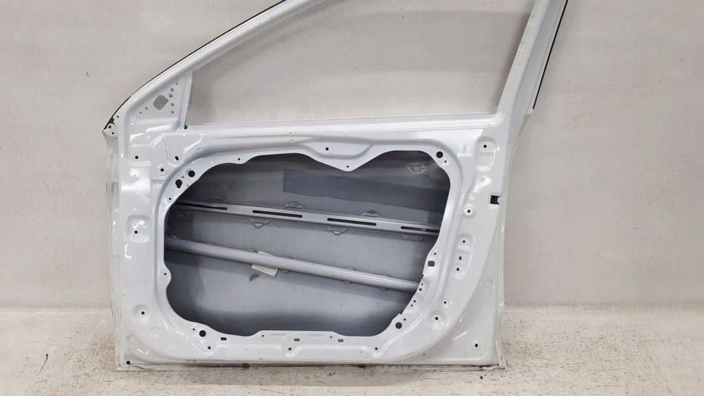 фото №9, Hyundai i30 2017-2023 дверь правое перед