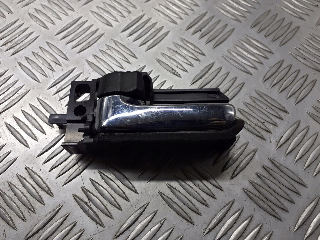 фото №1, Ручка левая передняя внутренняя corolla e12