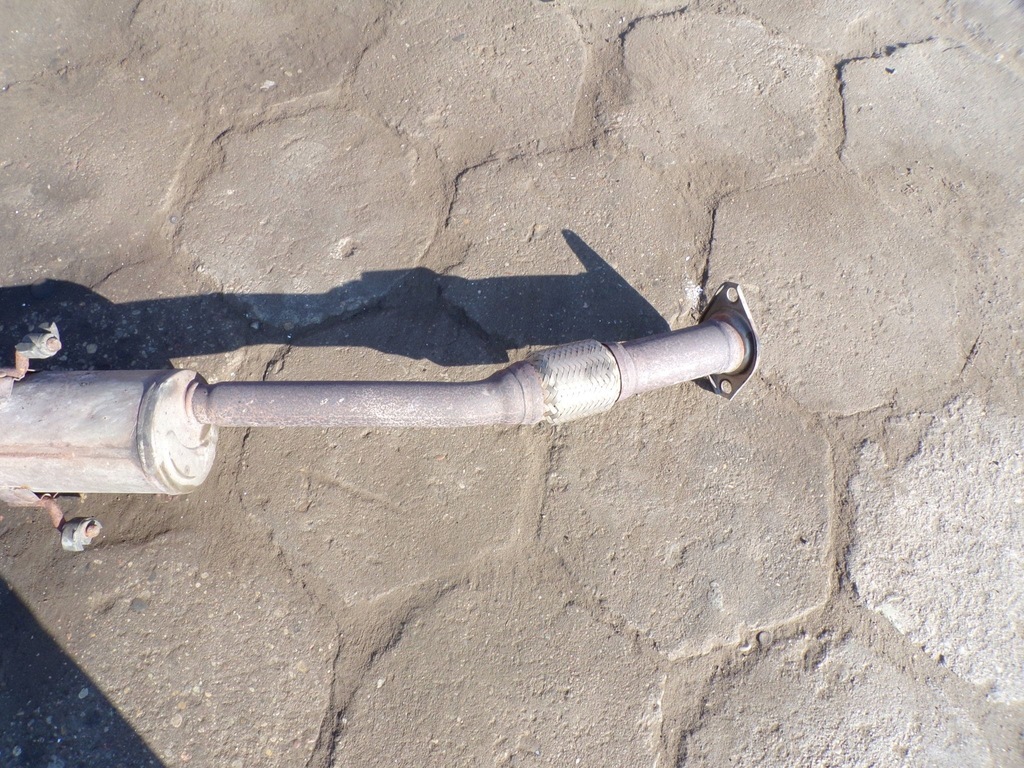 фото №7, Труба выхлопная гаситель toyota yaris iii 1.4d4d