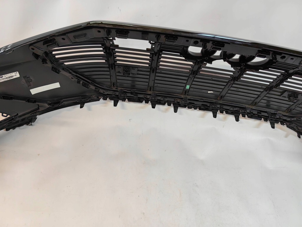 Audi e-tron 4ke s-line - бампер перед решітка радіатора ok polecam в Україні