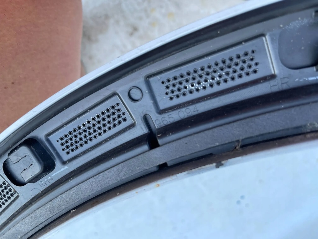 фото №10, Молдинг крила audi q3 83a права задня задня 83a853818b