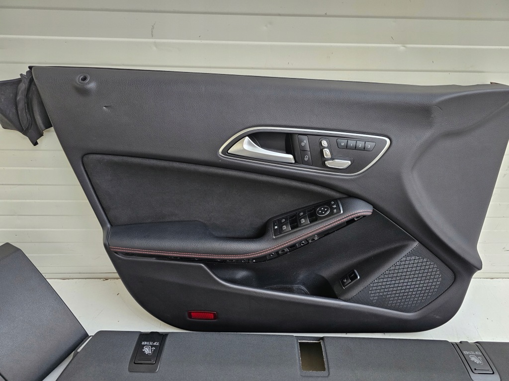 Сиденья заднее сиденье обшивка туннель средний пластики mercedes cla i x117 w117 amg Доставка