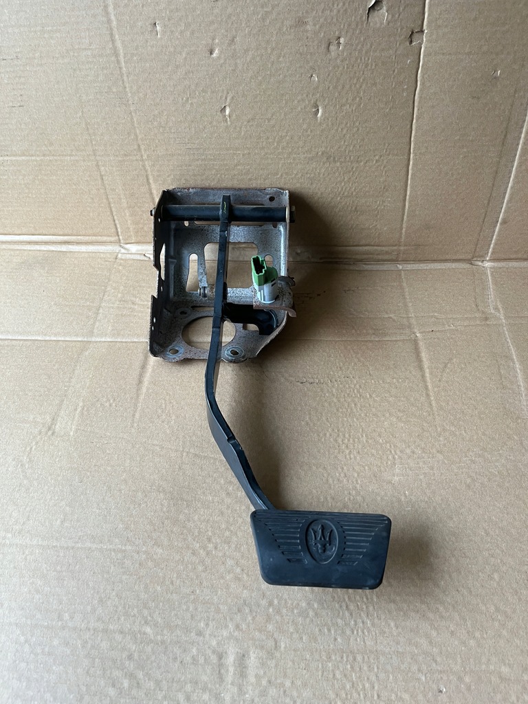 фото №1, Педаль тормоза maserati levante