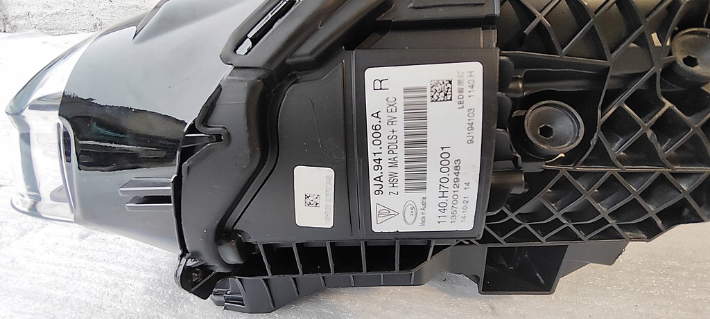 фото №6, Передня права лампа права перед porsche taycan matrix full led