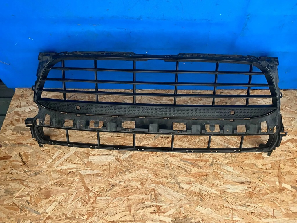 фото №1, Porsche macan 95b решётка радиатора решётка радиатора бампера передний правый 95b807683as