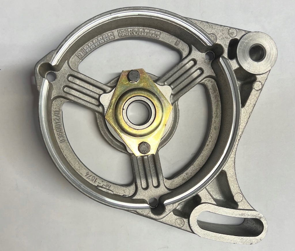 Кришка генератора fiat cinquecento sporting перед з підшипник в Україні