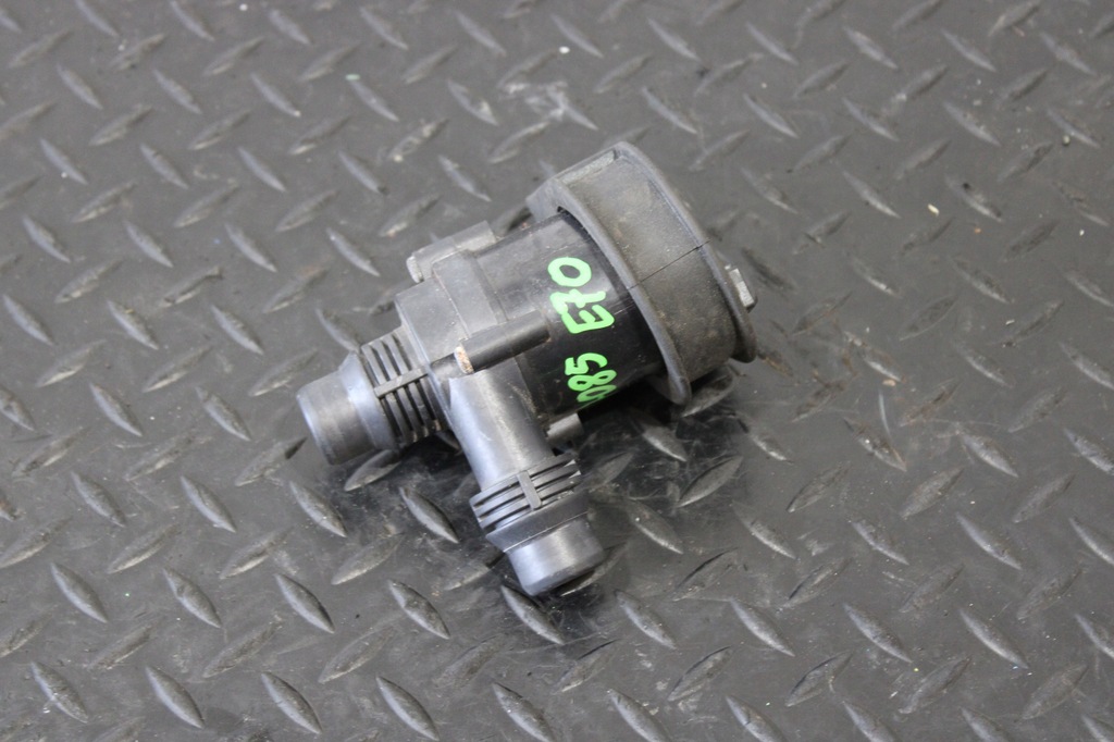 фото №1, Помпа wody bmw x5 e70 9197085