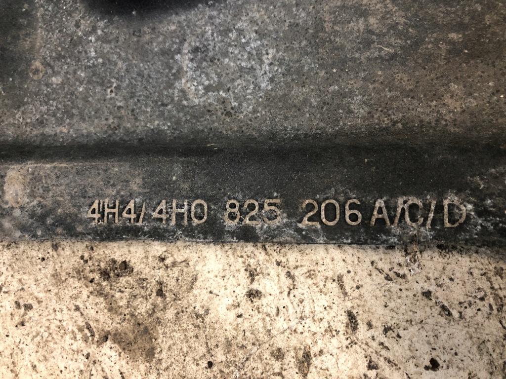 Плита накладка кузовная a8 d4 4h0825206 a/c/d с Разборки