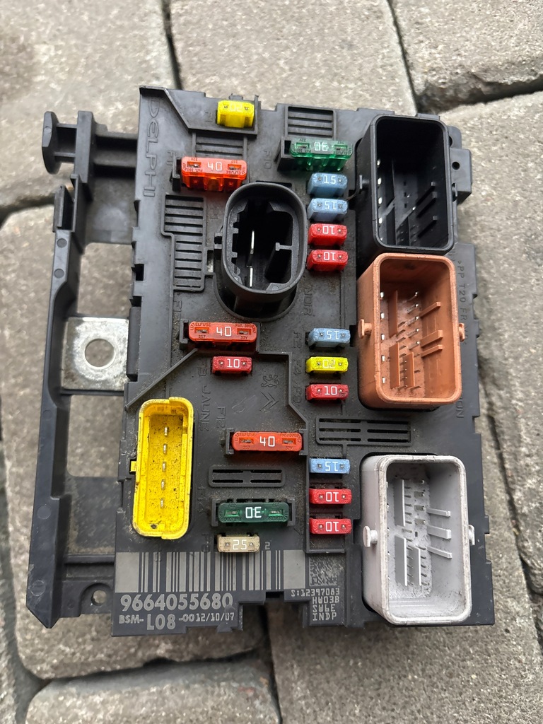 фото №12, Citroen c4 picasso 06- 1.6 hdi коробка запобіжників модуль bsm 9664055680