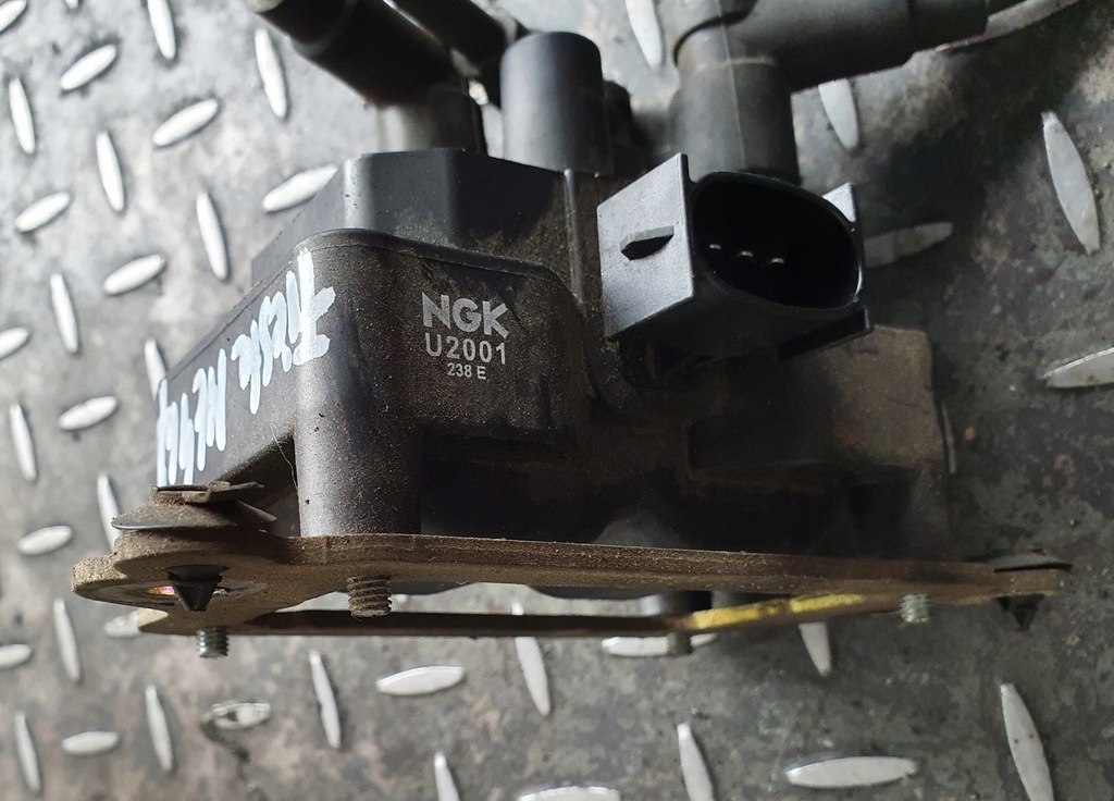 фото №3, Катушка зажигания ford fiesta mk4 lift 1.3