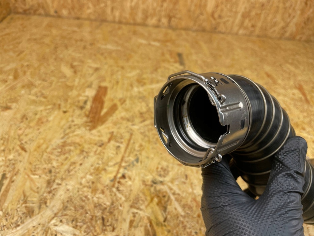 Труба шланг воздуха интеркулер bmw g20 g21 g22 g23 g80 8654521 Цена