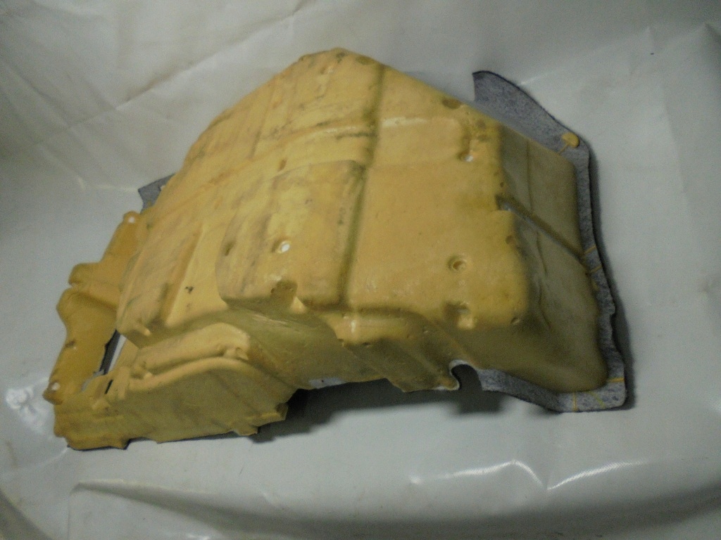 фото №6, Коврик обшивка правый перед передняя peugeot 3008 ii 19r.