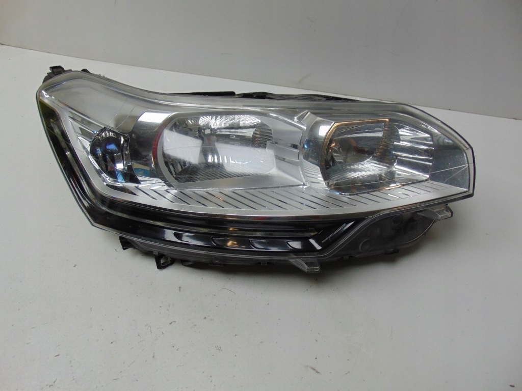 Купити Фара фара правий перед citroen c5 3 led 9674397980 європа