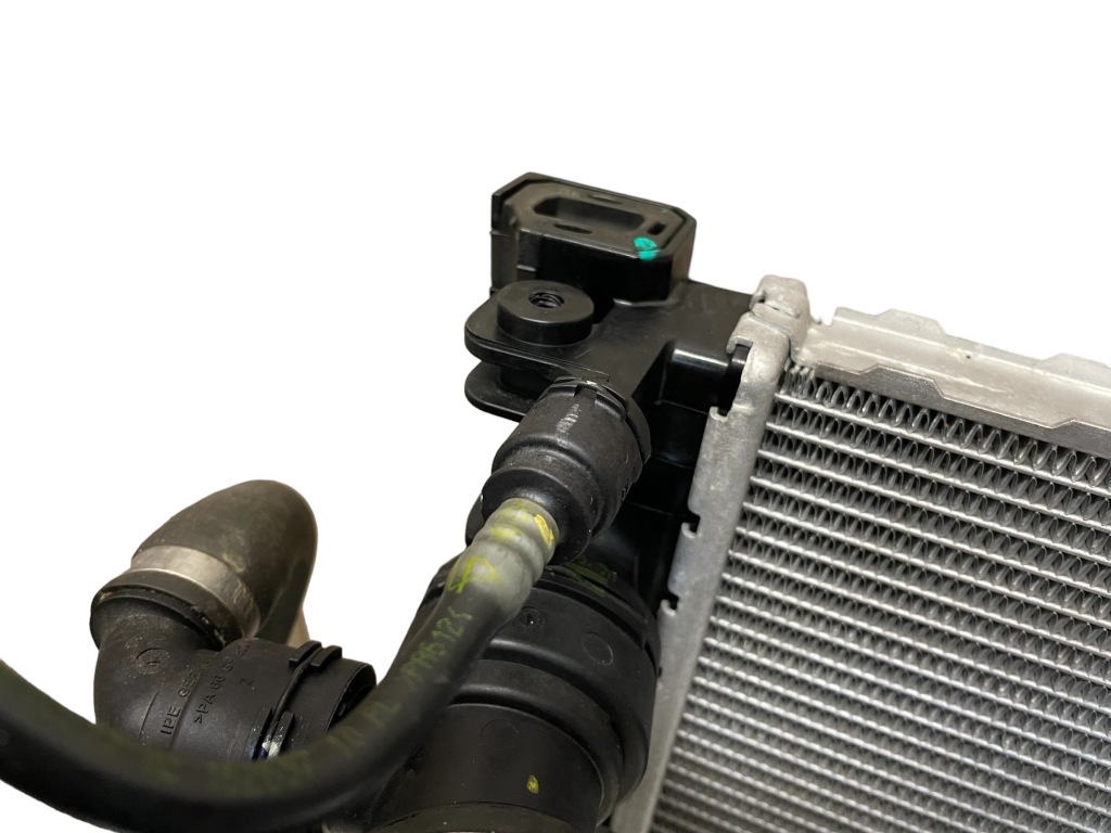 Радіатор води рідина охолоджуючої гібрид bmw 5 g30 530e 7 g11 g12 740e Ціна