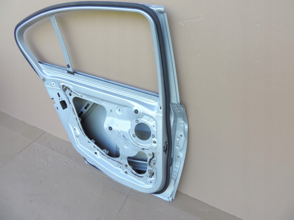 фото №9, Bmw 3 f-30 f30 левая задние дверь sedan