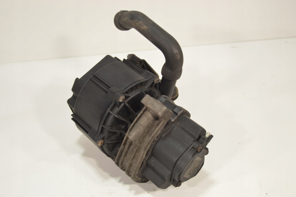 Купити Насос повітря вторинного mercedes w140 cl c140