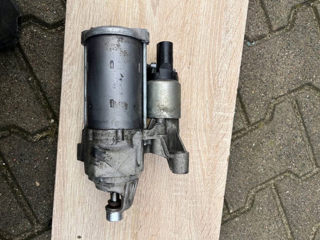 Audi a4 b9 a5 2.0 tdi стартер 04l911021b 0001174604 Оригінал