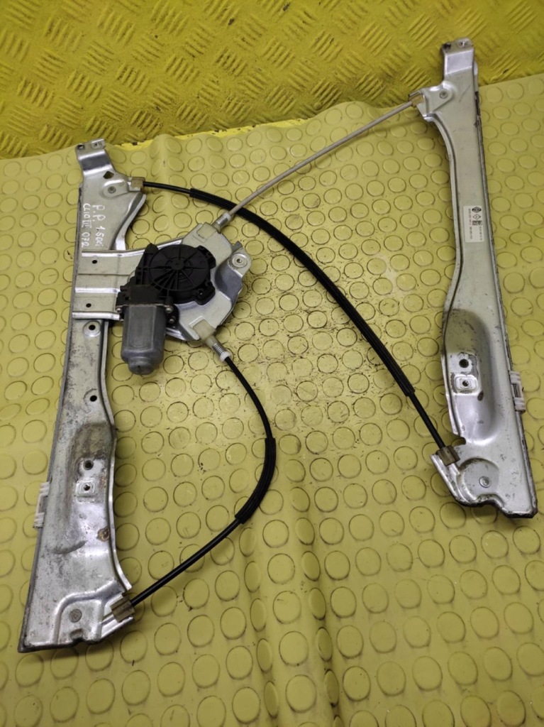фото №1, Renault clio iii подъемник стекло правый перед 8200291147j