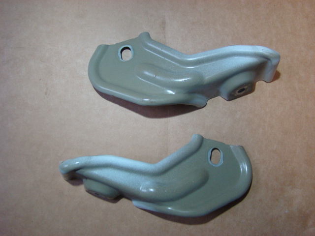 фото №1, Кронштейн кронштейн крила vw t-roc 2ga809561