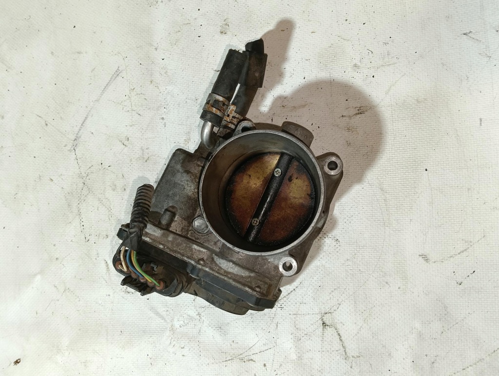 Купити Toyota оригінальний номер 22030-31030 дросельна заслінка