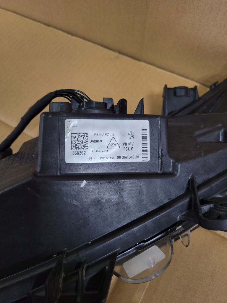 Противотуманная фара led drl левый перед peugeot 3008 ii 5008 ii 9836231080 с Разборки