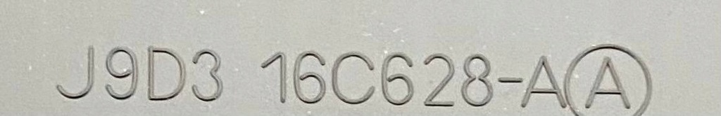 фото №9, Накладка капот средняя jaguar i-pace x590 j9d3-16c628-aa