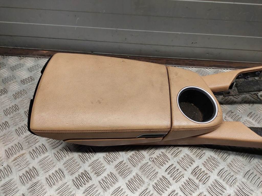 фото №10, Porsche panamera 970 2012 середина подлокотник туннель среднего