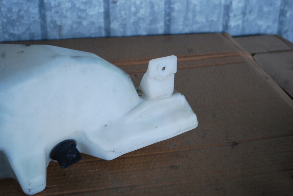 фото №10, Бачок омывателя audi tt 8n 8n0955453a