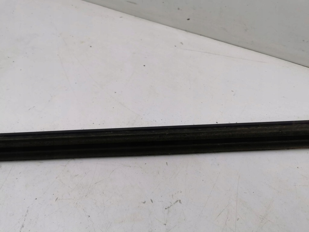 фото №6, Chrysler grand voyager v 2011 молдинг скло двері розсувних