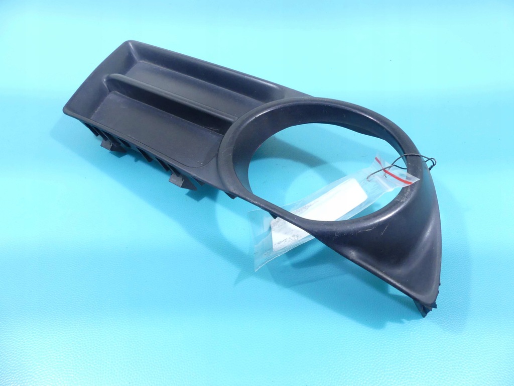 фото №1, Заглушка розпилювача права toyota corolla verso ii 521270f020