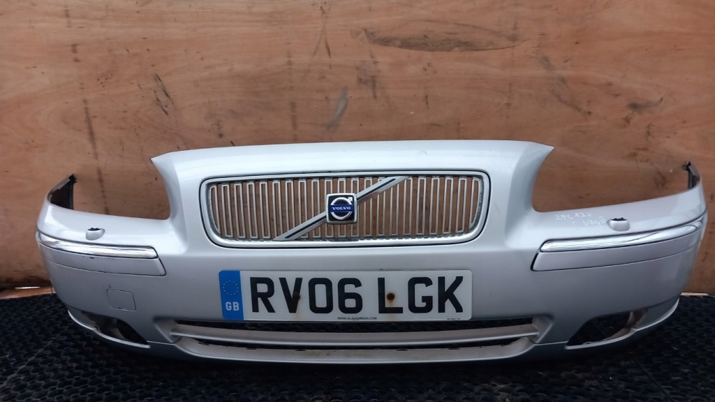фото №1, Volvo v70 ii lift бампер перед sprysk 426-26