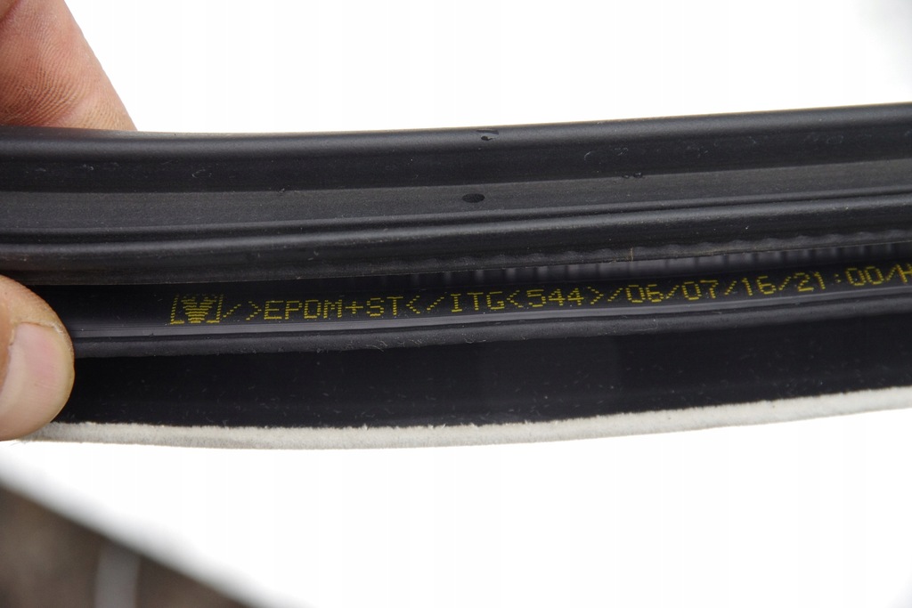 фото №3, Прокладка двері правий задня espace v