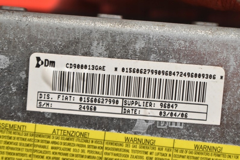 фото №8, Подушка безпеки подушка водія колінна eu 01560627990 alfa romeo 159 05-11