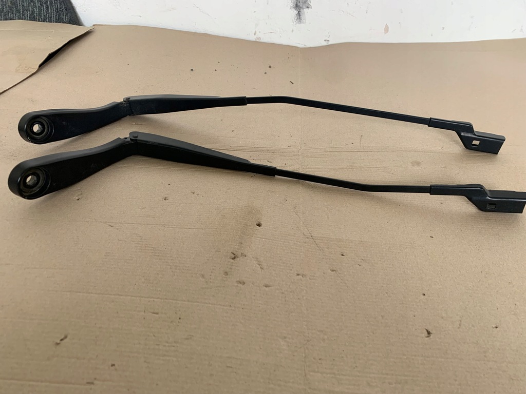 фото №1, Ford mustang mach-e rwd 21r рычаги дворник перед передние komplt