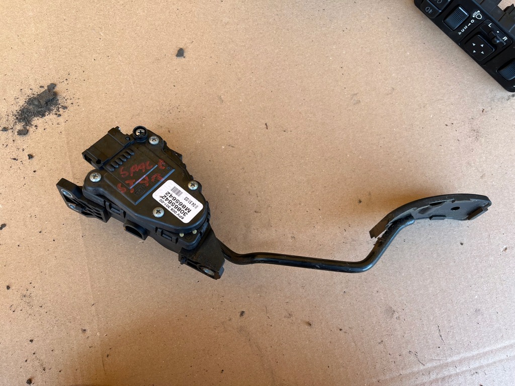 фото №1, Педаль потенціометр газу mitsubishi space star 2002-2005 30865642