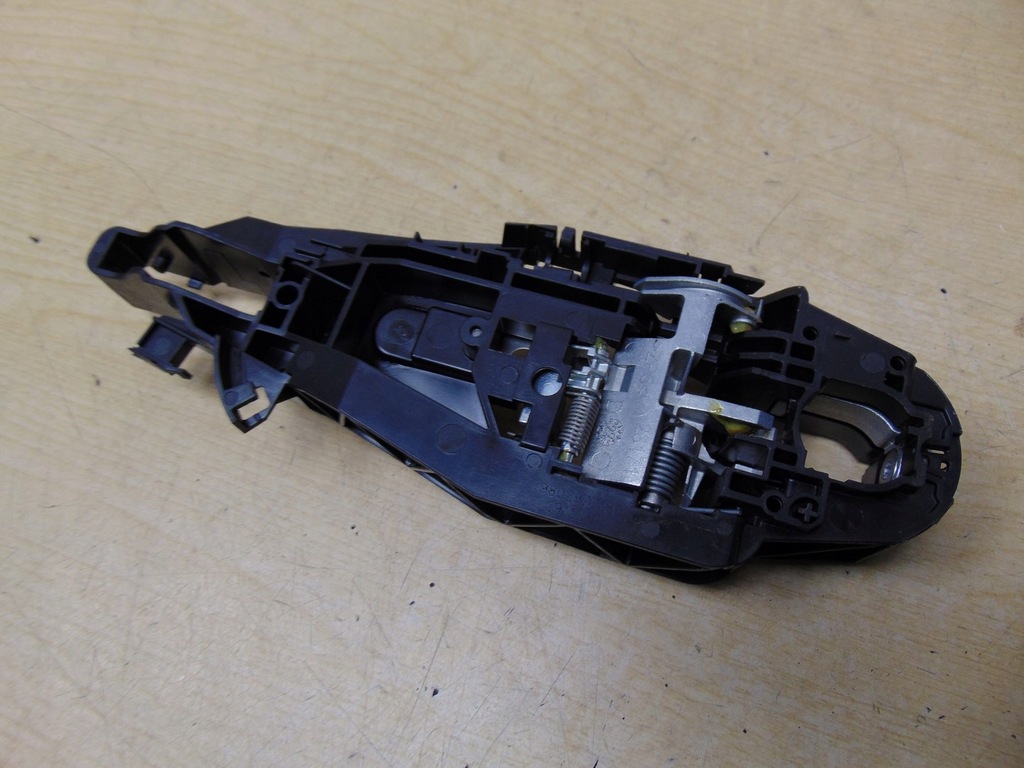 фото №8, Кронштейн кронштейн ручка citroen c3 c4 peugeot 308 9802977180