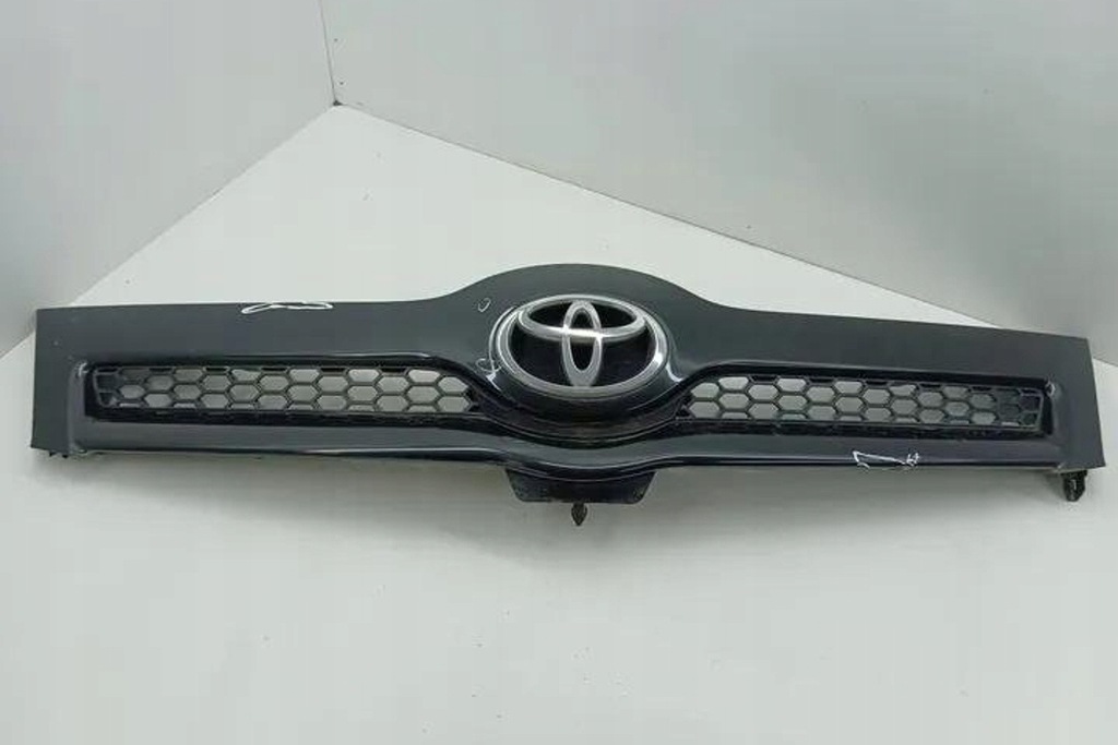 фото №12, Решётка радиатора toyota corolla verso _e12_ 531170f010 2.2l дизель 66kw 2006