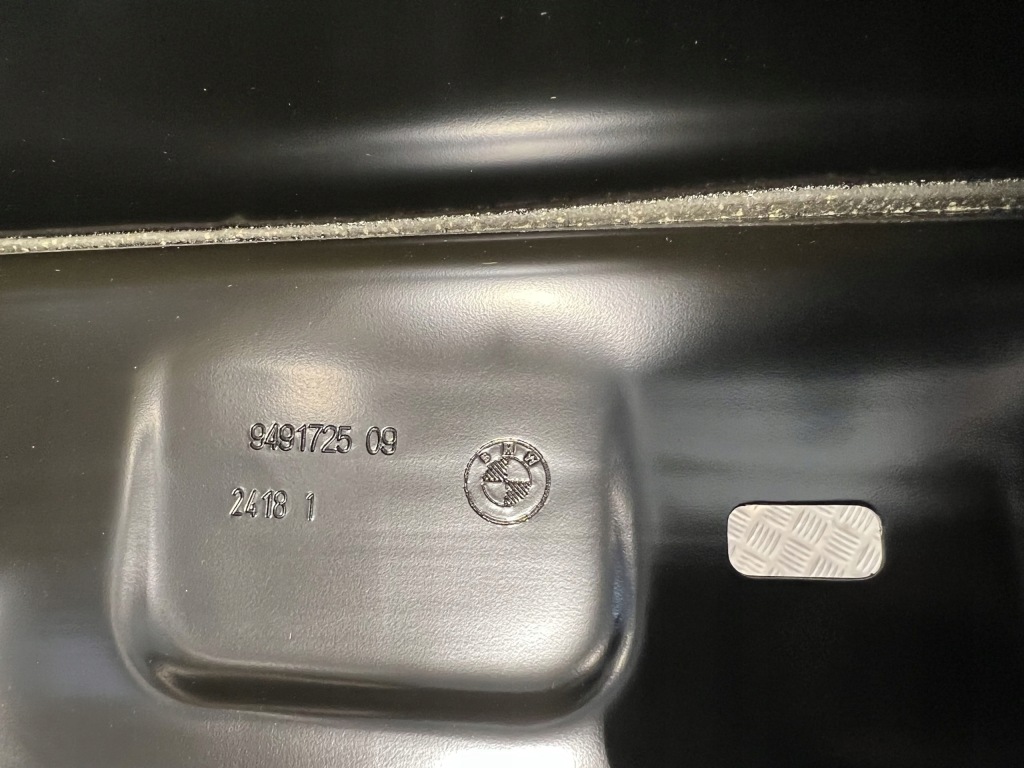 Новый оригинальный крыло  перед передний левое  bmw ix i20 2021- оригинал новый Недорого