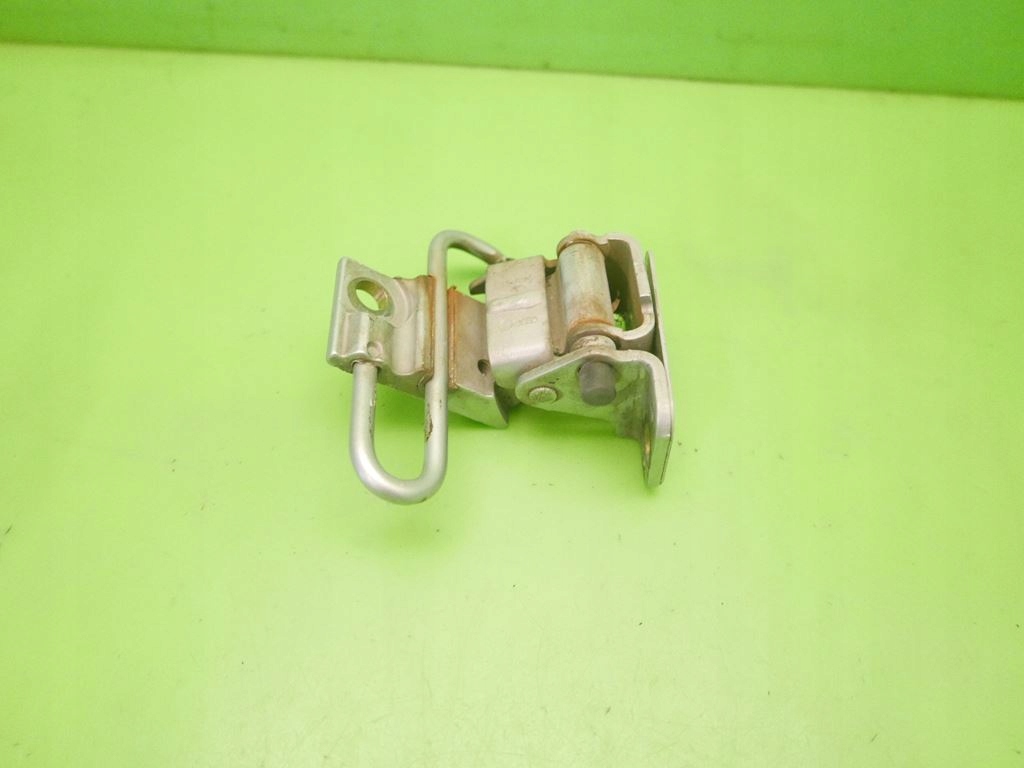 фото №6, Петля двері правий перед dół ly7m audi a3 i 8l 3d