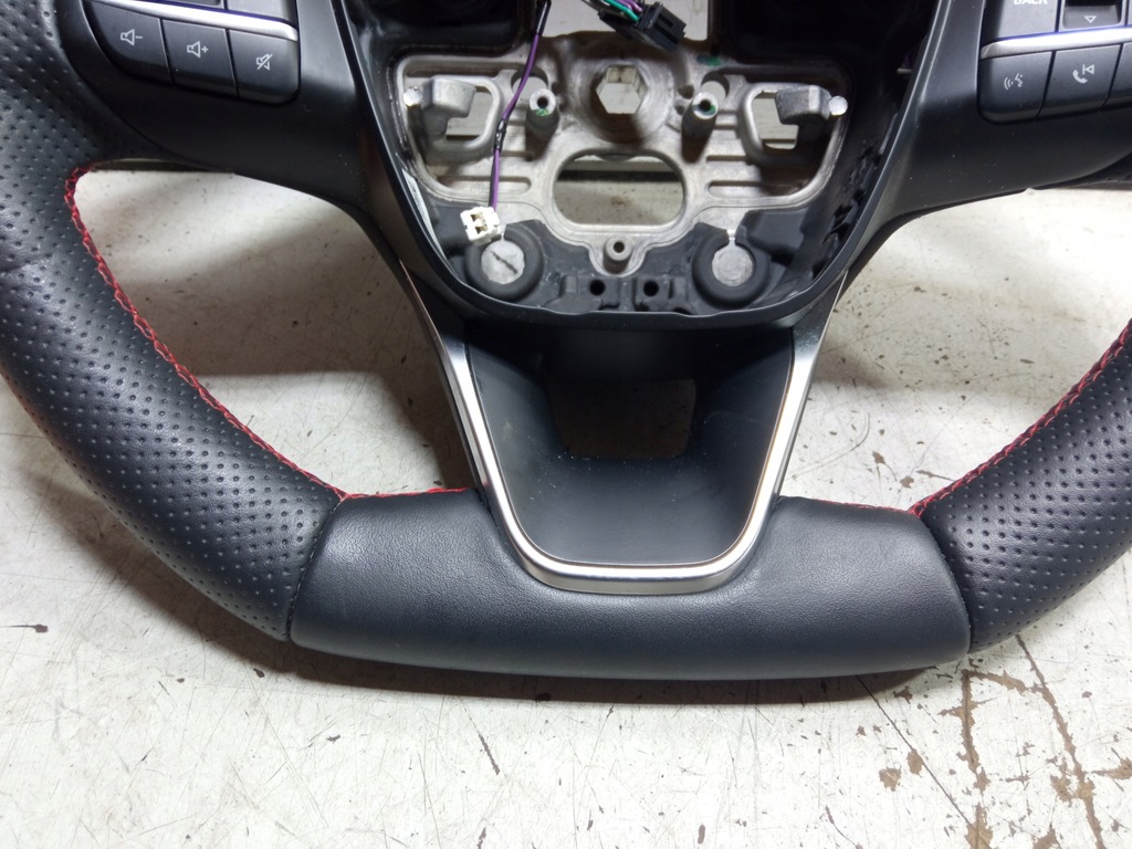 фото №5, Ford kuga mk3 повітропровід шкіра мультифункція st-line