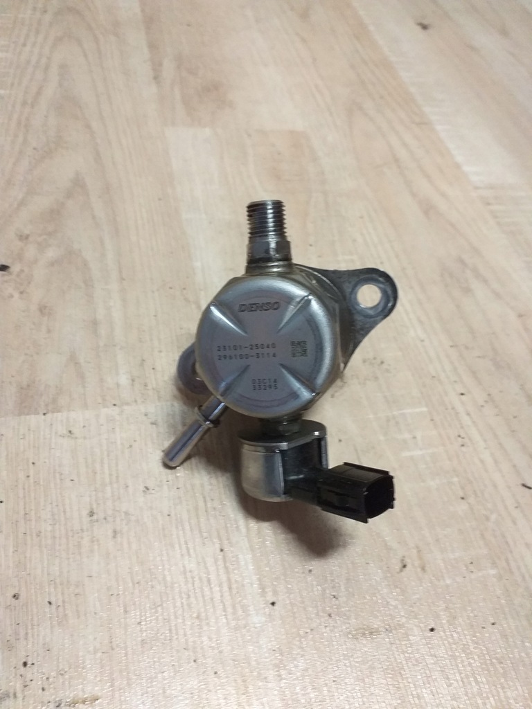 фото №1, Toyota corolla e21 насос пального 2,0 rav4 v lexus