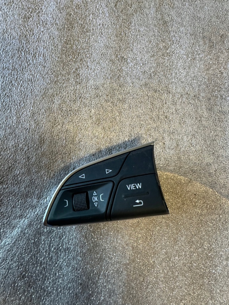 фото №1, Управление мультифункция кнопки audi 4m0951523....
