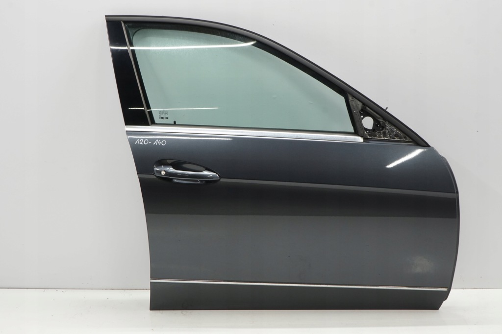 Купить Mercedes w212 10r дверь правый  передок  c755
