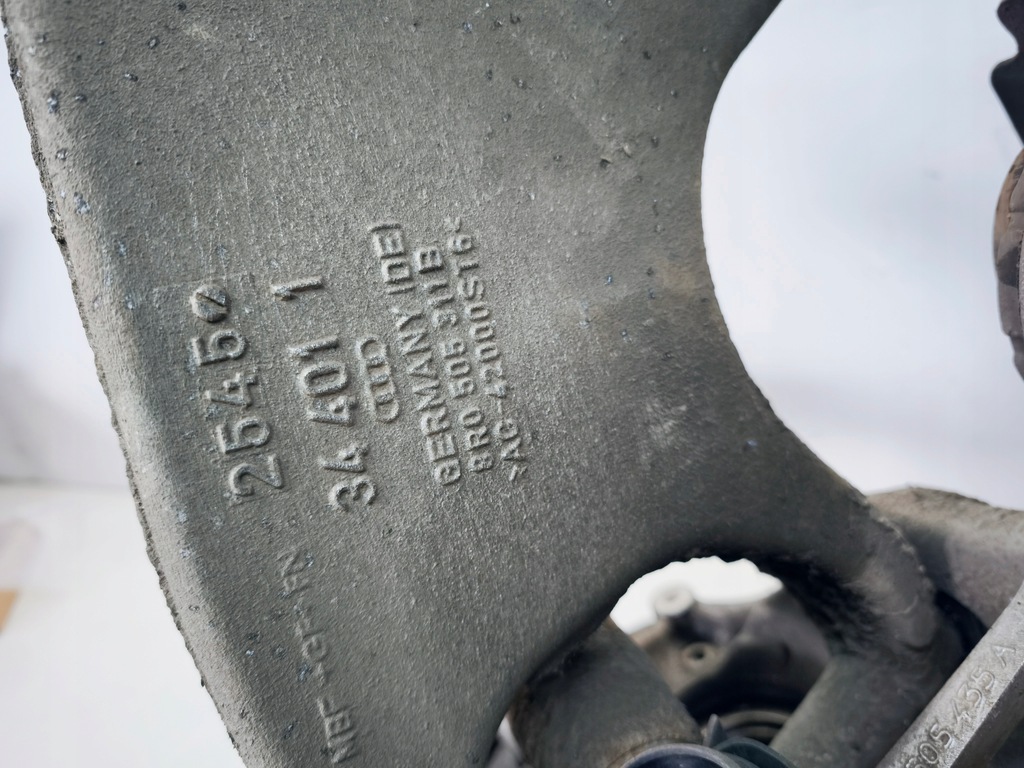 фото №8, Поворотный кулак левый задняя audi q5 8r quattro 8r0505435a 8r0505311b