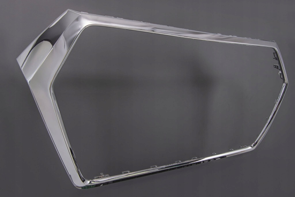 фото №10, Audi q7 sq7 15-20 przed faceliftingiem хромированная рамка решетка 4m0853651f