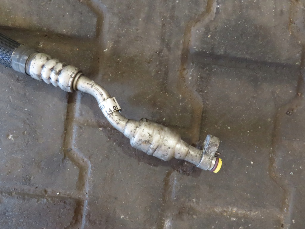 Mini cooper r50 шланг кондиціонера 15045540 Ціна