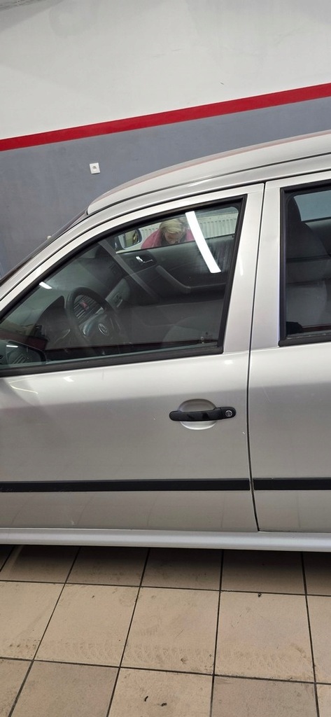 фото №1, Дверь перед правое левая skoda octavia 1 i 1996-2001 цвет 9102