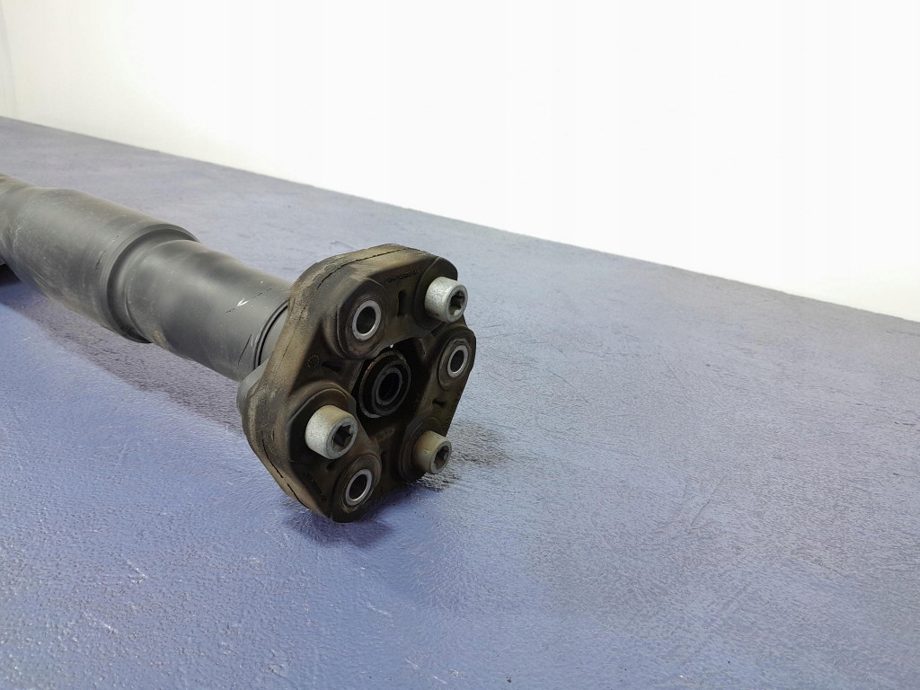 Bmw x3 g01 2.0d 190 km wał привідний задній 8692247 в Україні