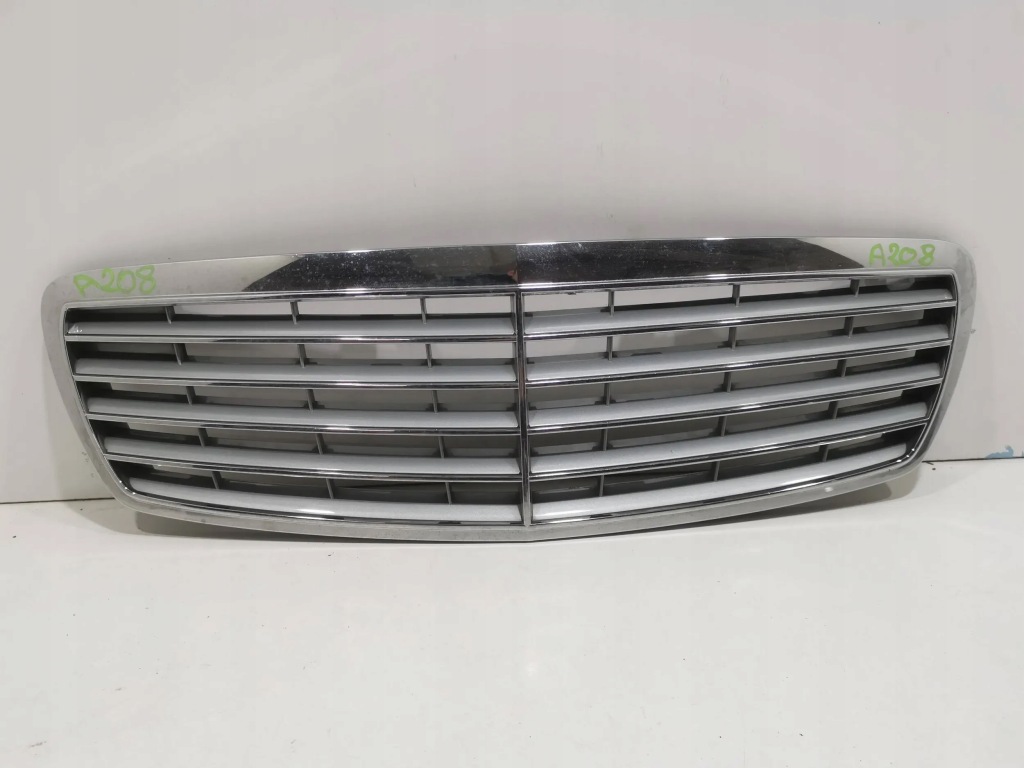 фото №1, Mercedes-benz e w211 решётка радиатора хороший полный оригинал