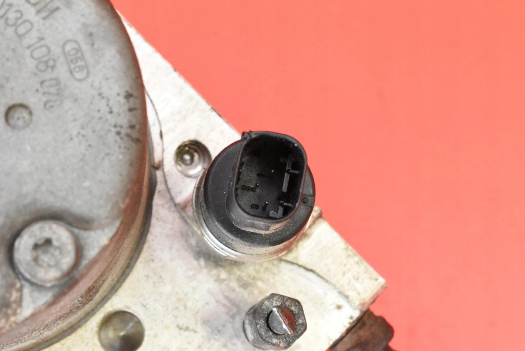 фото №8, Насос abs 44540-05030 0265225228 toyota avensis t25 2.0 vvti 02-06